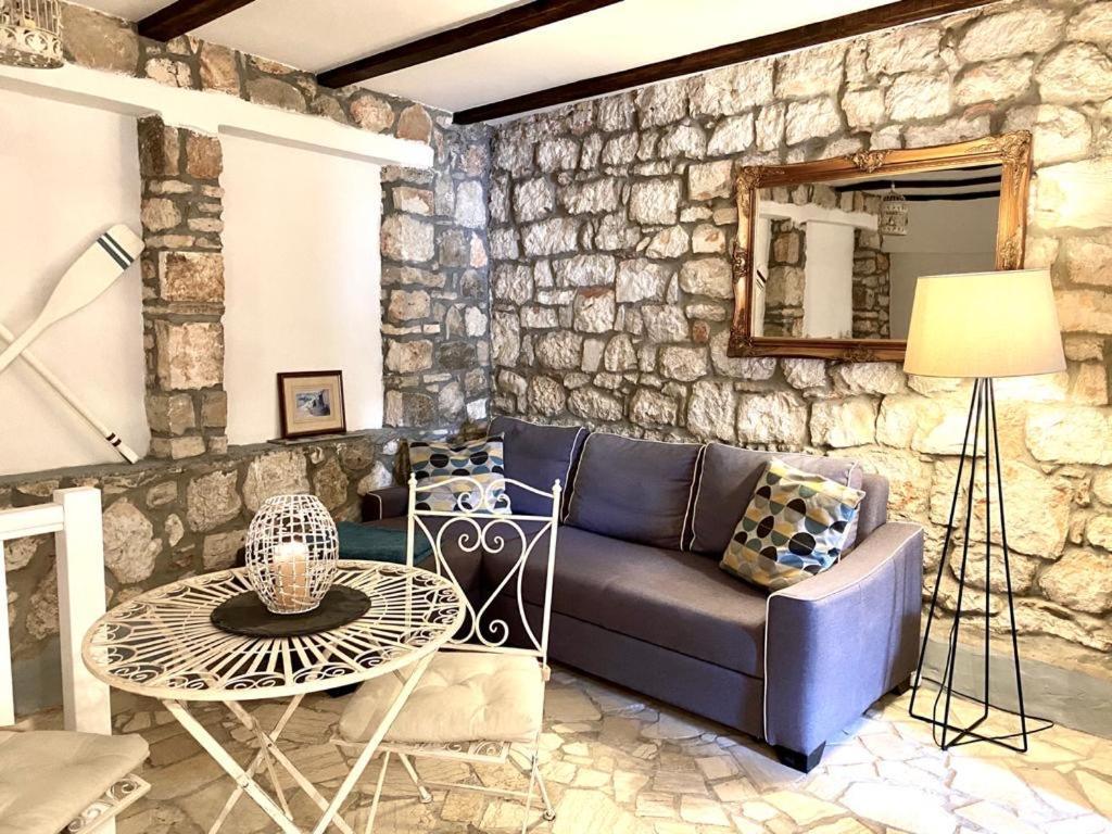 Steinhaus Mit Terrasse Apartamento Rovinj Exterior foto