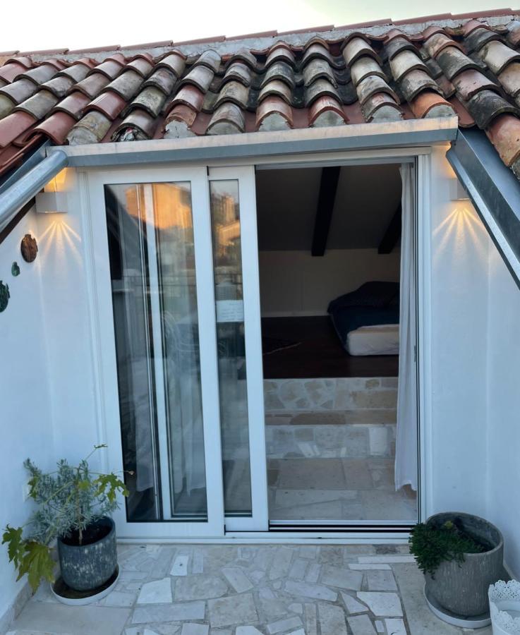 Steinhaus Mit Terrasse Apartamento Rovinj Exterior foto